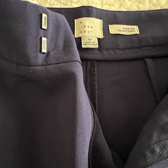 Navy Shorts - Picture 5 of 5